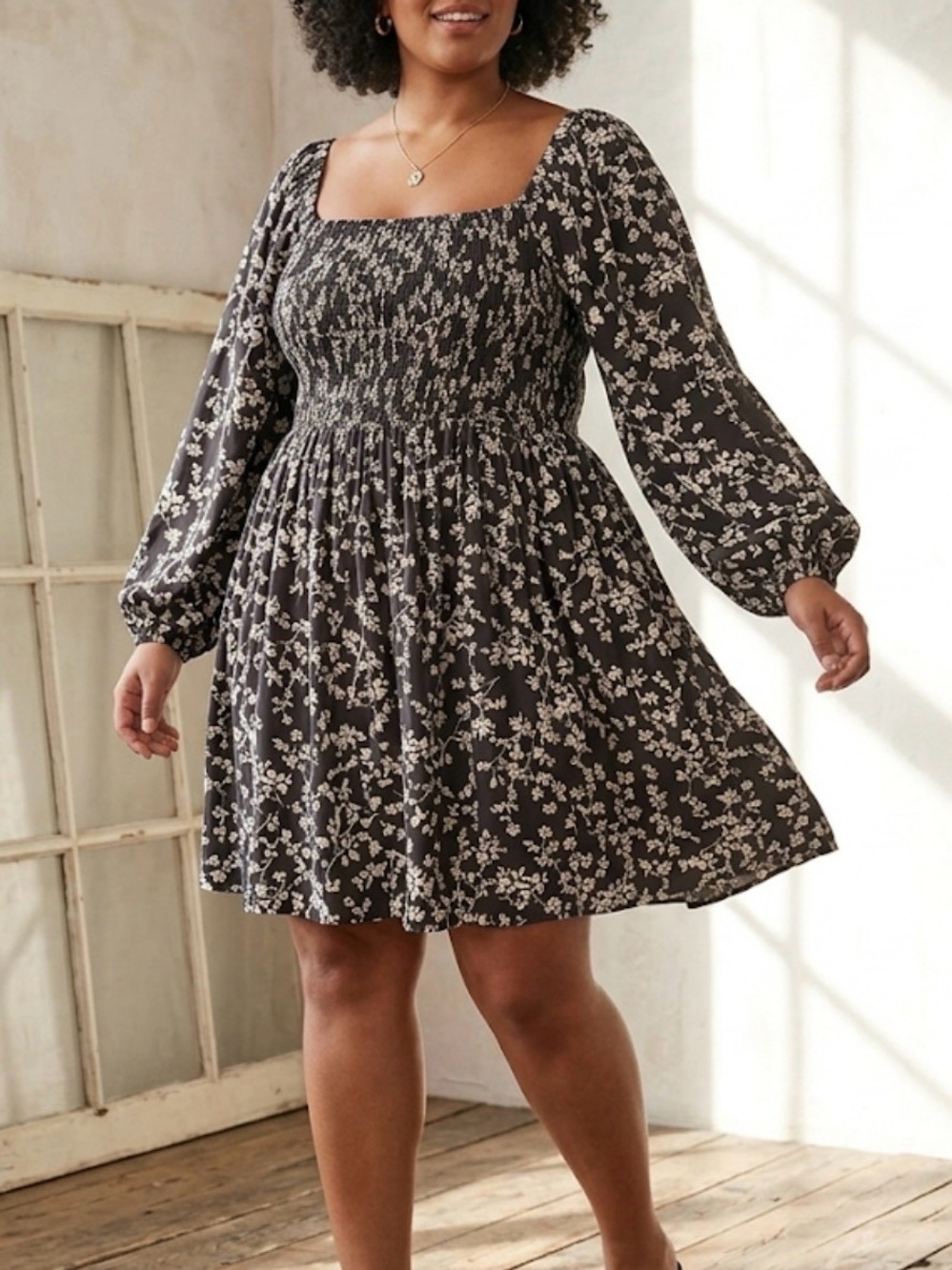 NWOT Old Navy Women’s smocked Peasant babydoll mini dress with balloon sleeves